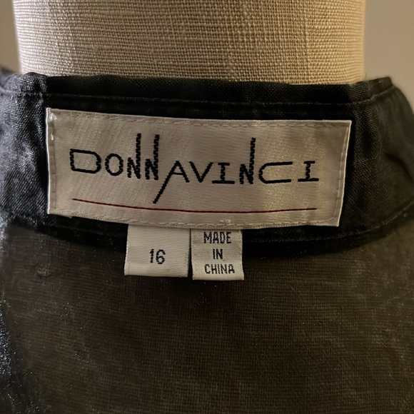 Vintage Donna Vinci Sheer Polyester Embroidery Blouse/Top - Picture 10 of 10